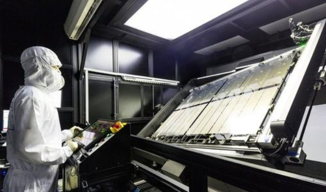 如何區(qū)分lcd顯示屏貿(mào)易公司以及廠家？