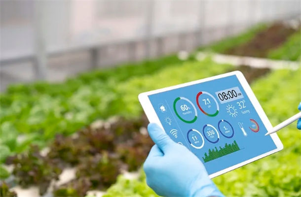 海飛智顯觸摸屏在農(nóng)機(jī)智能化應(yīng)用 海飛智顯觸摸屏在農(nóng)機(jī)智能化應(yīng)用